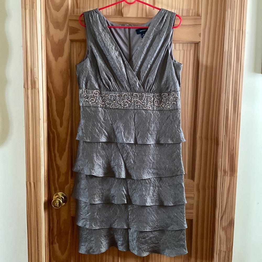 R&M Richards Silver Gray Tiered Dress (14)